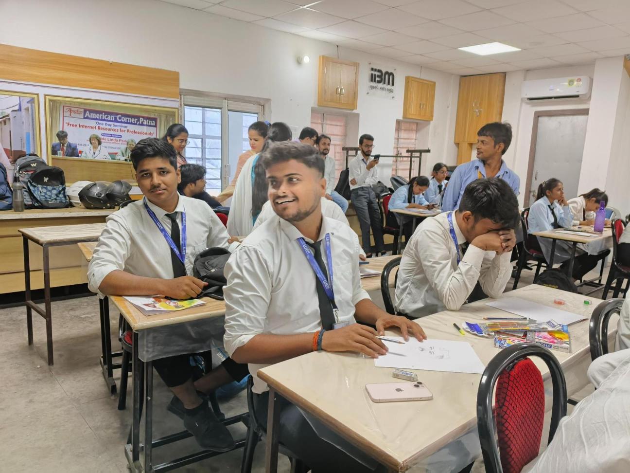 Rahul Soni Conducts “All Can Sketch” Workshop for PGDM, BBA, BCA & MAMC Students at IIBM and ZHI Patna